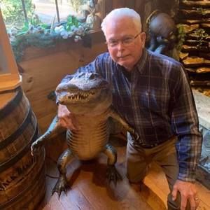 Meet your Posher, Larry